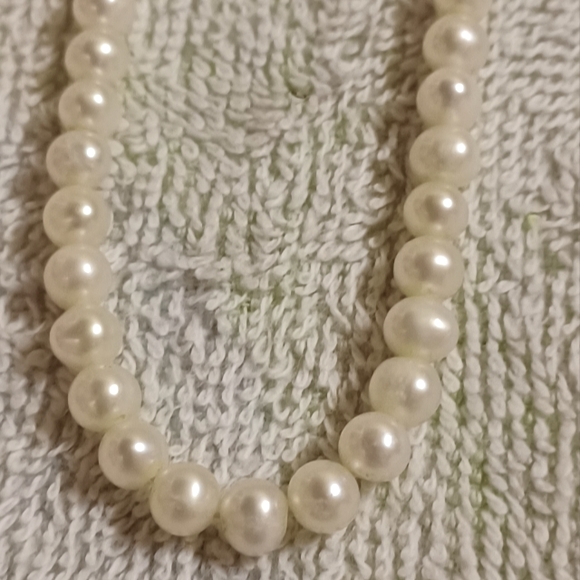 Vintage 18" Genuine Cultured Pearl Necklace-14K Spring Ring Clasp-101 Pearls - Picture 3 of 9